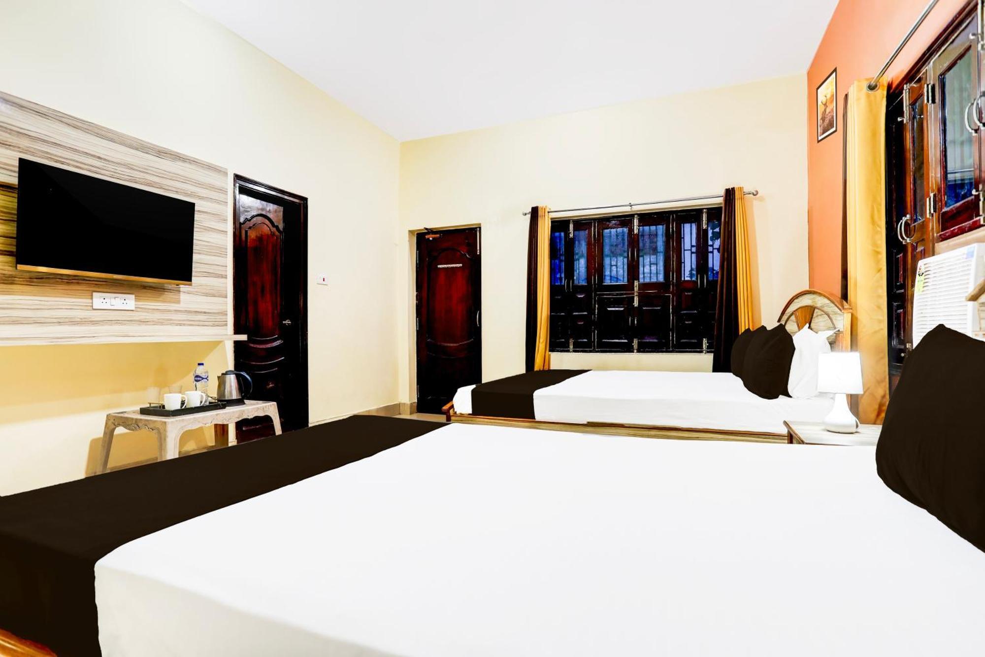 Hotel O R B Palace Varanasi Dış mekan fotoğraf