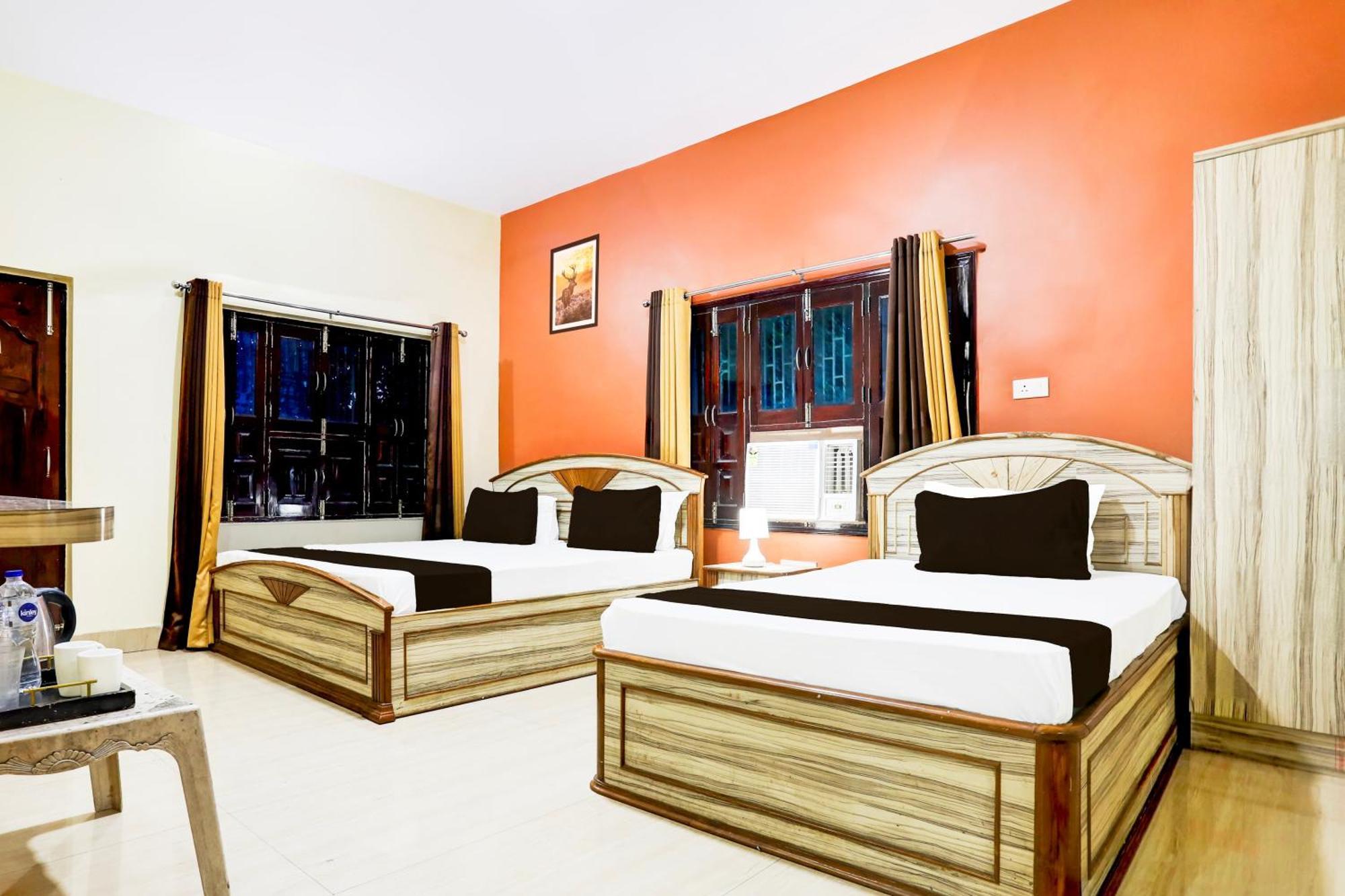 Hotel O R B Palace Varanasi Dış mekan fotoğraf
