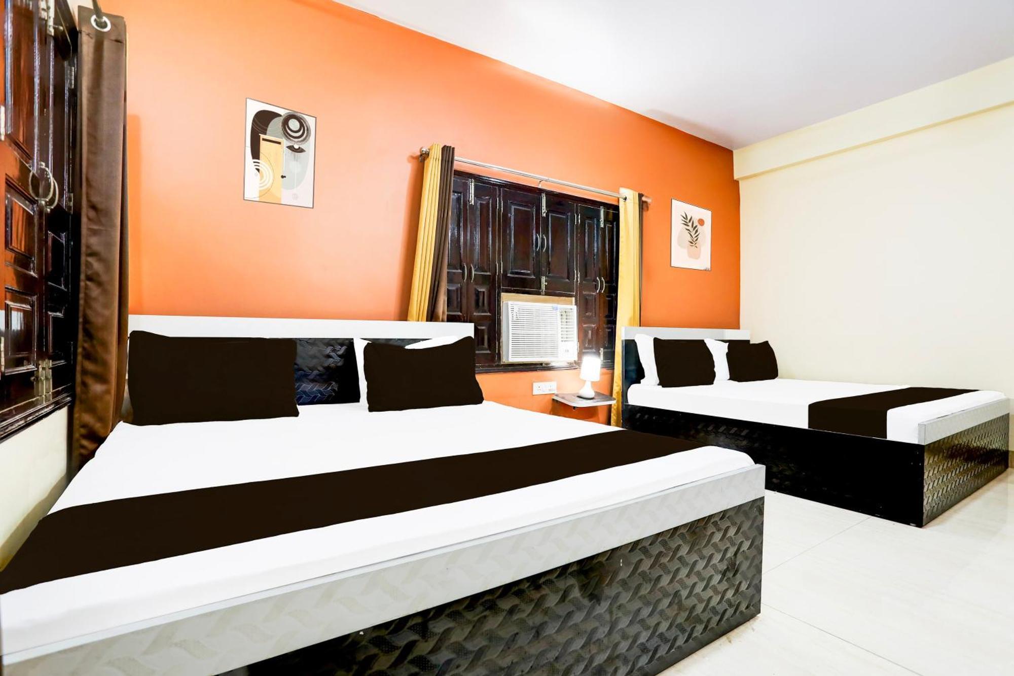 Hotel O R B Palace Varanasi Dış mekan fotoğraf